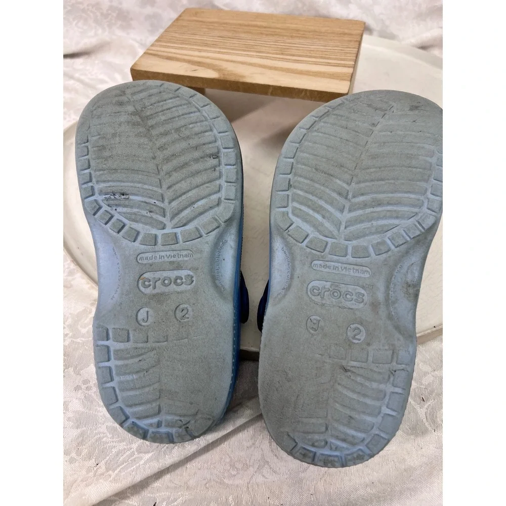 CROCS classic clogs
